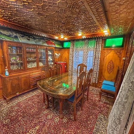 מלון Srīnagar Exotic Young Shreen Houseboat מראה חיצוני תמונה