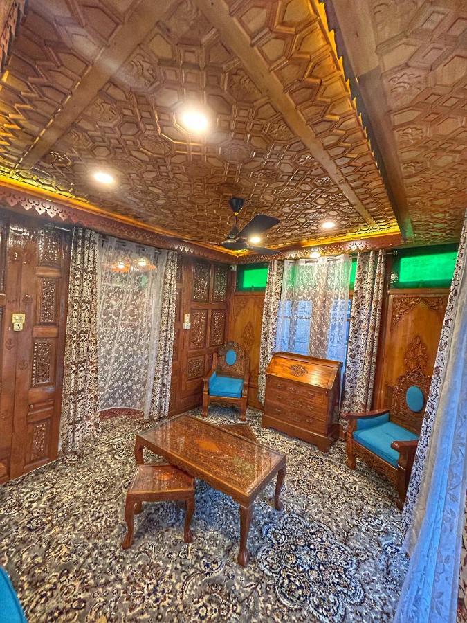 מלון Srīnagar Exotic Young Shreen Houseboat מראה חיצוני תמונה