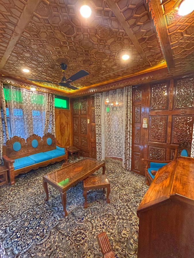 מלון Srīnagar Exotic Young Shreen Houseboat מראה חיצוני תמונה