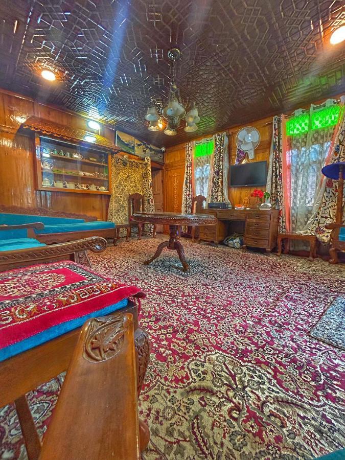 מלון Srīnagar Exotic Young Shreen Houseboat מראה חיצוני תמונה