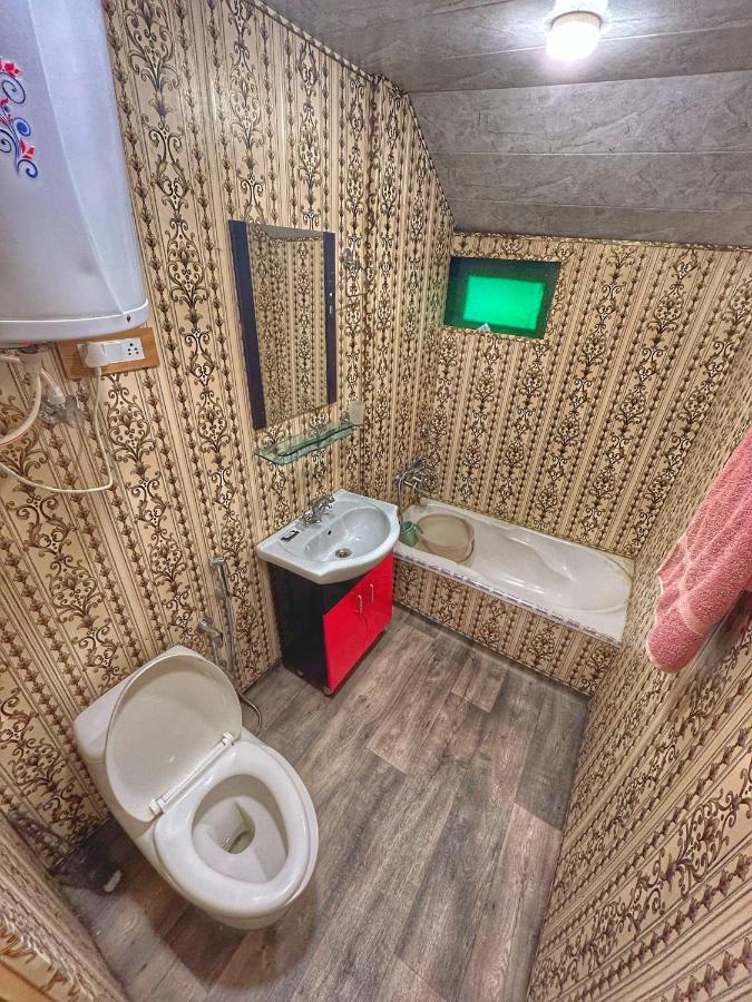 מלון Srīnagar Exotic Young Shreen Houseboat מראה חיצוני תמונה